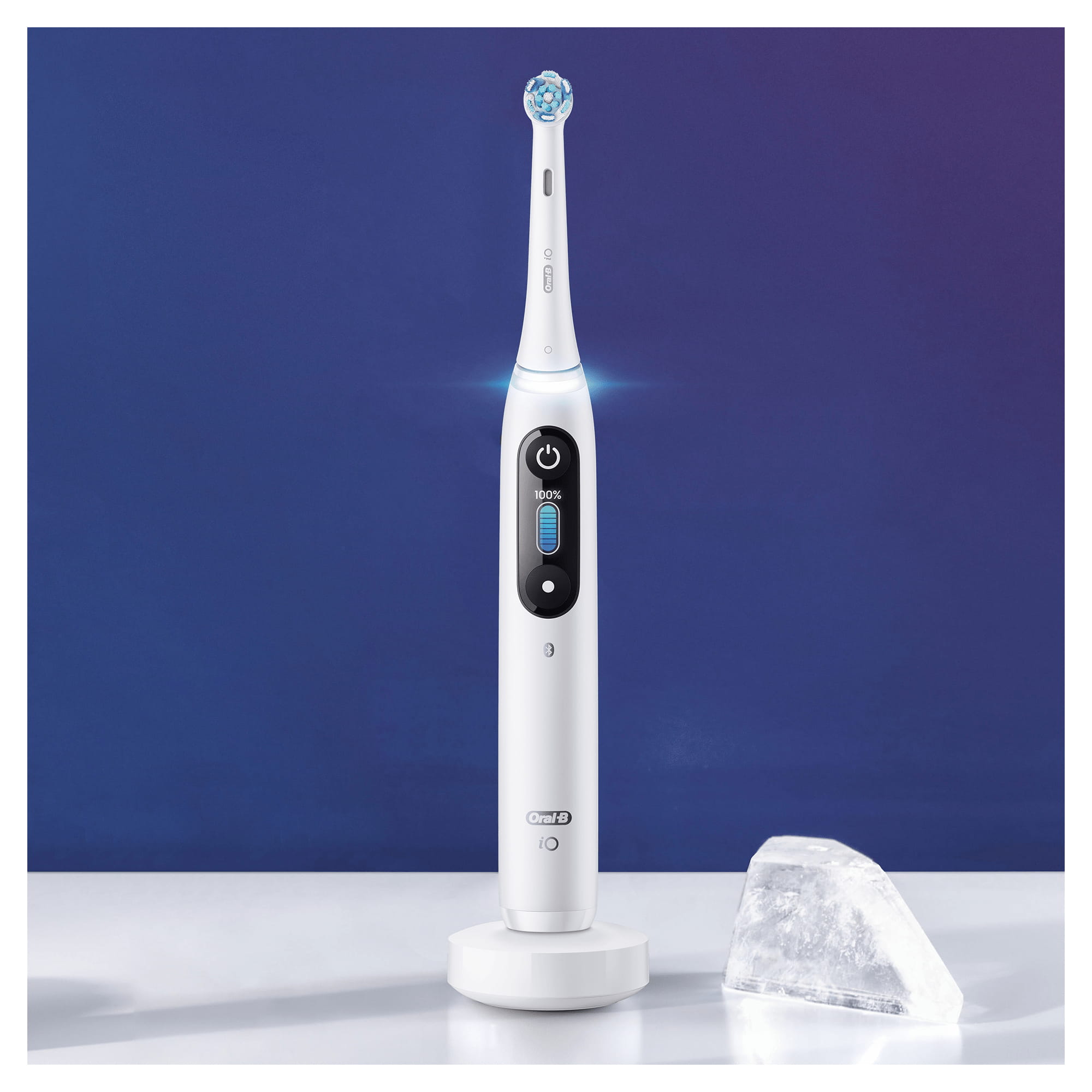 Oral-B iO-Zahnbürste Serie 8, weiß